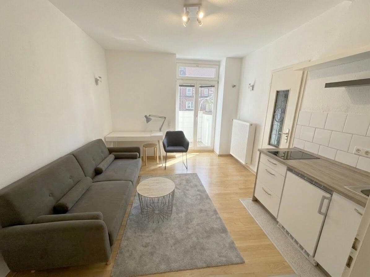 Pronájem bytu 1+1 22 m², Bonn, Severní Porýní-Vestfálsko Pronájem bytu 1+1 22 m², Bonn, Severní Porýní-Vestfálsko