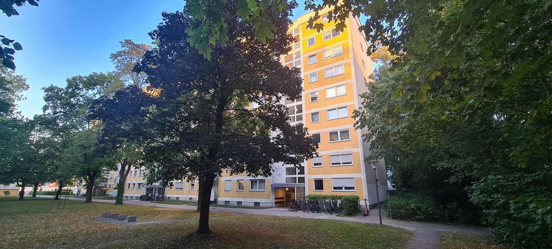 Prodej bytu 2+1 58 m², Engadinerstr. 32, München- Fürstenried-West, Bavorsko Prodej bytu 2+1 58 m², Engadinerstr. 32, München- Fürstenried-West, Bavorsko