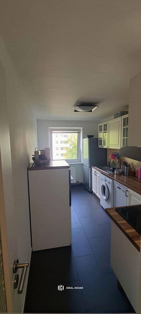 Prodej bytu 2+1 58 m², Engadinerstr. 32, München- Fürstenried-West, Bavorsko Prodej bytu 2+1 58 m², Engadinerstr. 32, München- Fürstenried-West, Bavorsko