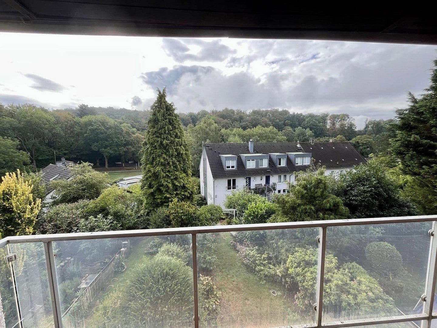 Prodej domu 150 m², pozemek 250 m², Mittlere Bergerheide 15, Wuppertal, Severní Porýní-Vestfálsko Prodej domu 150 m², pozemek 250 m², Mittlere Bergerheide 15, Wuppertal, Severní Porýní-Vestfálsko