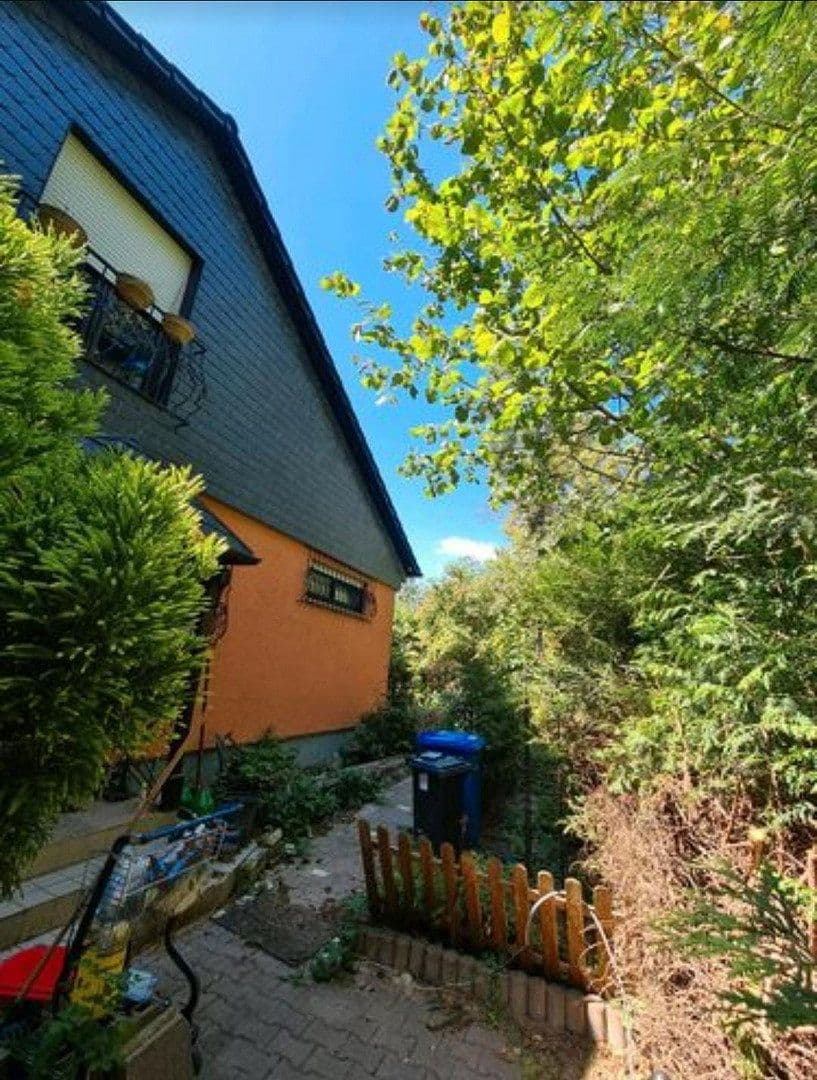 Prodej domu 230 m², pozemek 572 m², Am Mühlbach 3, Reinheim, Hessen Prodej domu 230 m², pozemek 572 m², Am Mühlbach 3, Reinheim, Hessen
