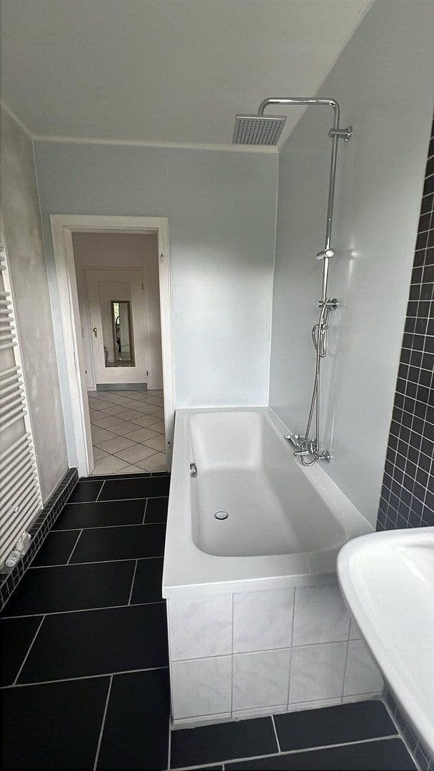 Pronájem bytu 3+1 96 m², Zum Rotenberg 2, Detmold, Severní Porýní-Vestfálsko Pronájem bytu 3+1 96 m², Zum Rotenberg 2, Detmold, Severní Porýní-Vestfálsko