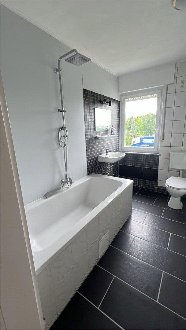 Pronájem bytu 3+1 96 m², Zum Rotenberg 2, Detmold, Severní Porýní-Vestfálsko Pronájem bytu 3+1 96 m², Zum Rotenberg 2, Detmold, Severní Porýní-Vestfálsko