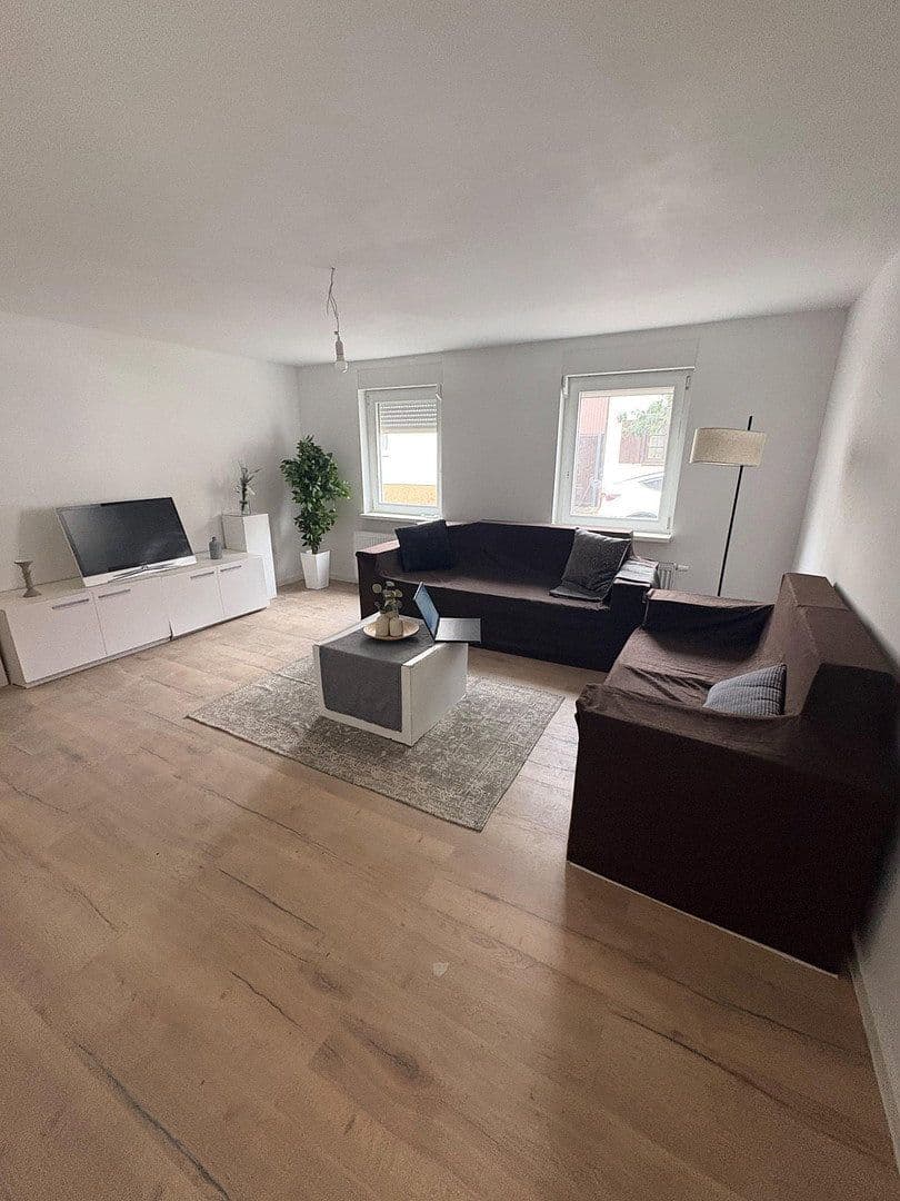 Prodej domu 130 m², pozemek 900 m², Zeiskammerstr 27, Bellheim, Porýní-Falc Prodej domu 130 m², pozemek 900 m², Zeiskammerstr 27, Bellheim, Porýní-Falc
