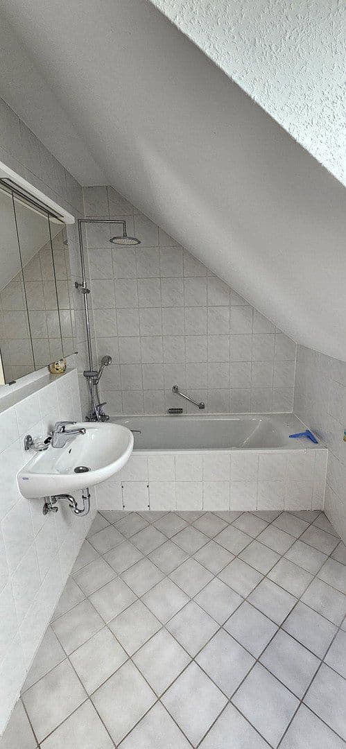 Pronájem bytu 2+1 70 m², Wilhelmstraße 80C, Lampertheim, Hessen Pronájem bytu 2+1 70 m², Wilhelmstraße 80C, Lampertheim, Hessen