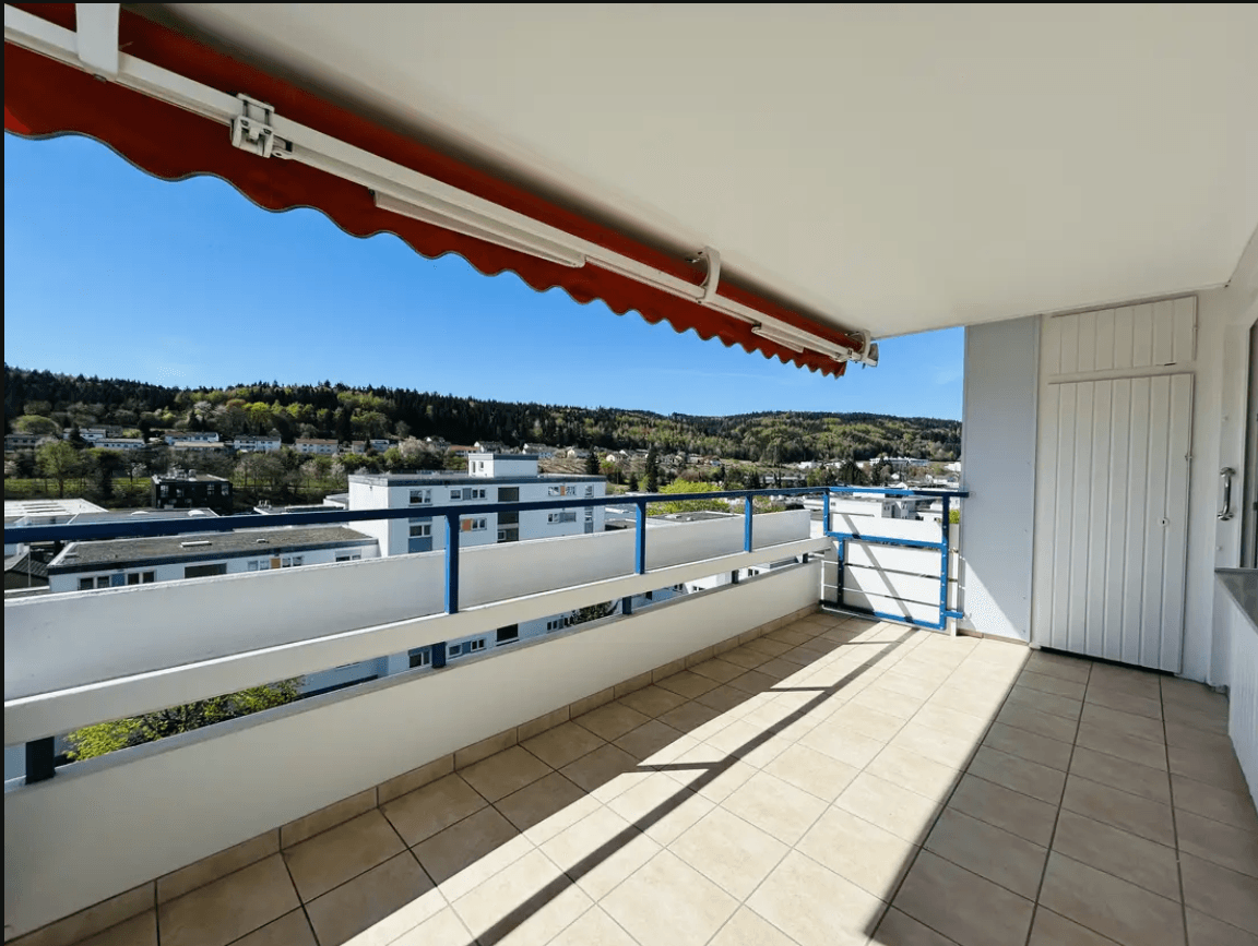 Pronájem bytu 4+1 101 m², Tannenweg 8, Tuttlingen, Bádensko-Württembersko Pronájem bytu 4+1 101 m², Tannenweg 8, Tuttlingen, Bádensko-Württembersko