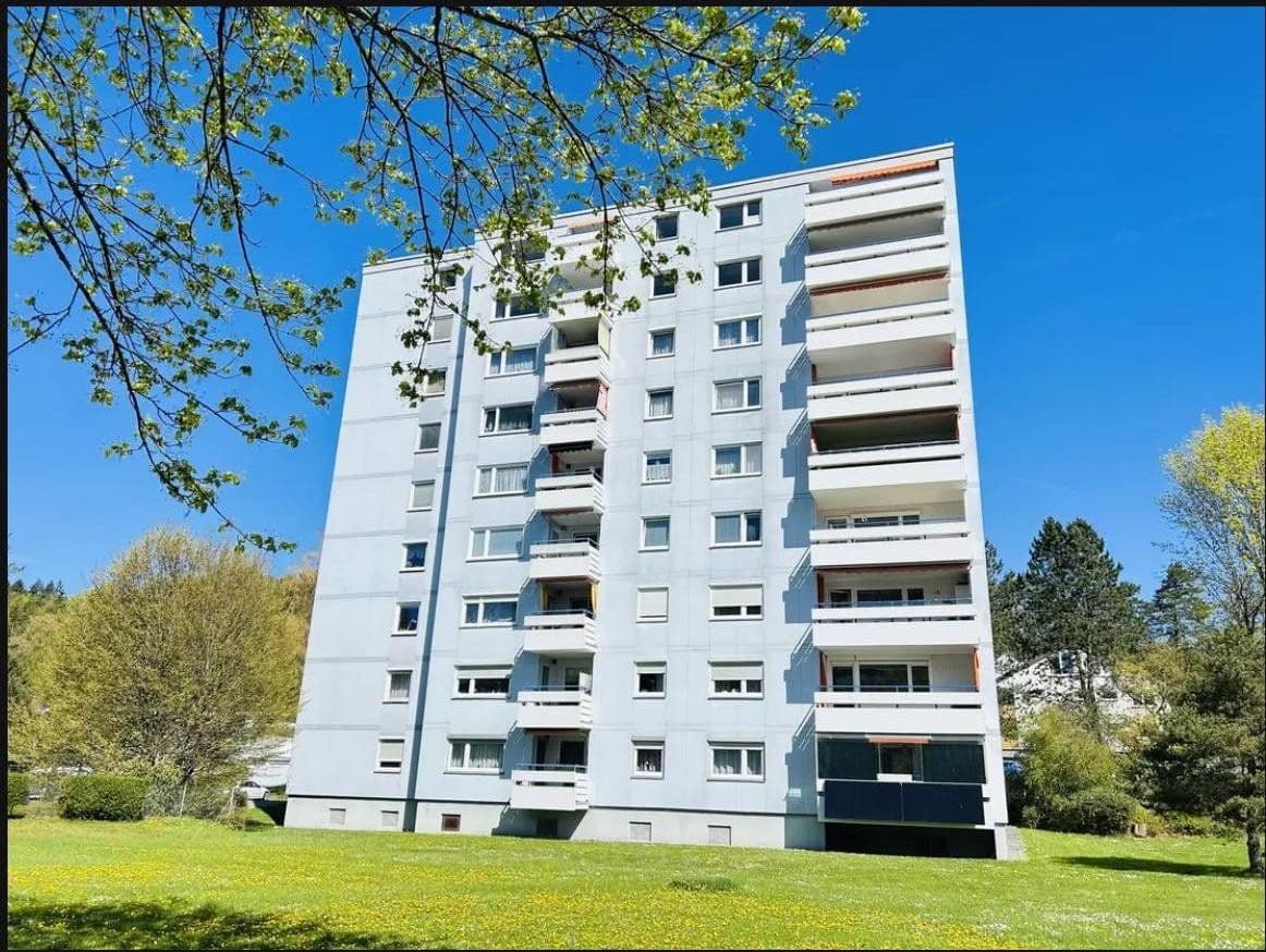 Pronájem bytu 4+1 101 m², Tannenweg 8, Tuttlingen, Bádensko-Württembersko Pronájem bytu 4+1 101 m², Tannenweg 8, Tuttlingen, Bádensko-Württembersko