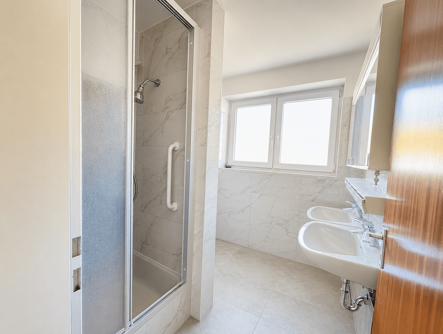 Pronájem bytu 4+1 101 m², Tannenweg 8, Tuttlingen, Bádensko-Württembersko Pronájem bytu 4+1 101 m², Tannenweg 8, Tuttlingen, Bádensko-Württembersko