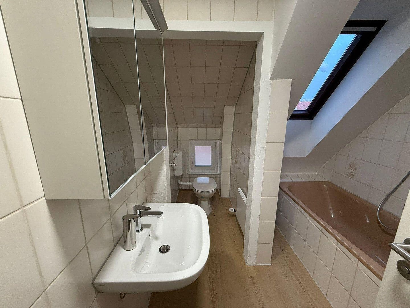 Pronájem bytu 35 m², Römerstraße 39, Heilbronn, Bádensko-Württembersko Pronájem bytu 35 m², Römerstraße 39, Heilbronn, Bádensko-Württembersko