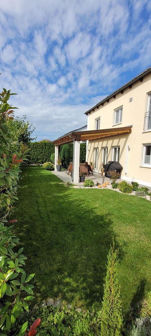 Prodej domu 140 m², pozemek 554 m², Thomas-Mann-Straße 40, Gaimersheim, Bavorsko Prodej domu 140 m², pozemek 554 m², Thomas-Mann-Straße 40, Gaimersheim, Bavorsko