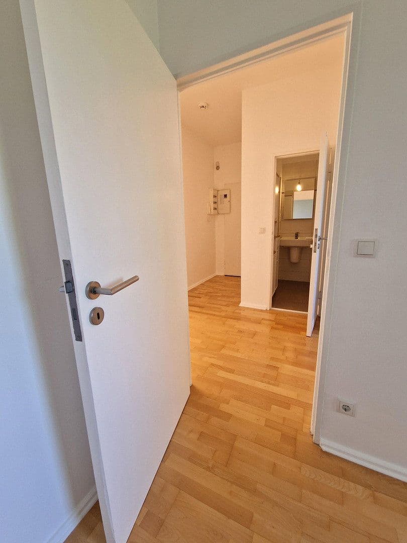 Prodej bytu 2+1 48 m², Albrecht-Achilles-Straße, 6, Berlin, Berlín Prodej bytu 2+1 48 m², Albrecht-Achilles-Straße, 6, Berlin, Berlín