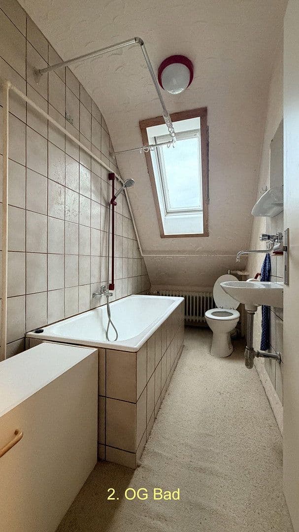 Prodej domu 177 m², pozemek 361 m², Villingen-Schwenningen, Bádensko-Württembersko Prodej domu 177 m², pozemek 361 m², Villingen-Schwenningen, Bádensko-Württembersko