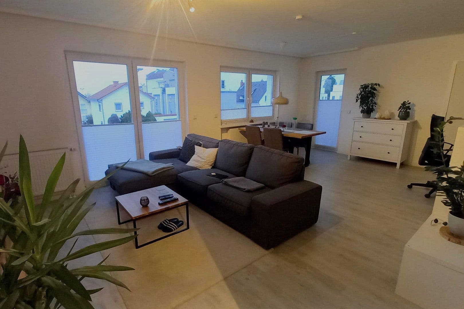 Pronájem bytu 2+1 72 m², Alte Bergstraße 3, Alsbach-Hähnlein, Hessen Pronájem bytu 2+1 72 m², Alte Bergstraße 3, Alsbach-Hähnlein, Hessen