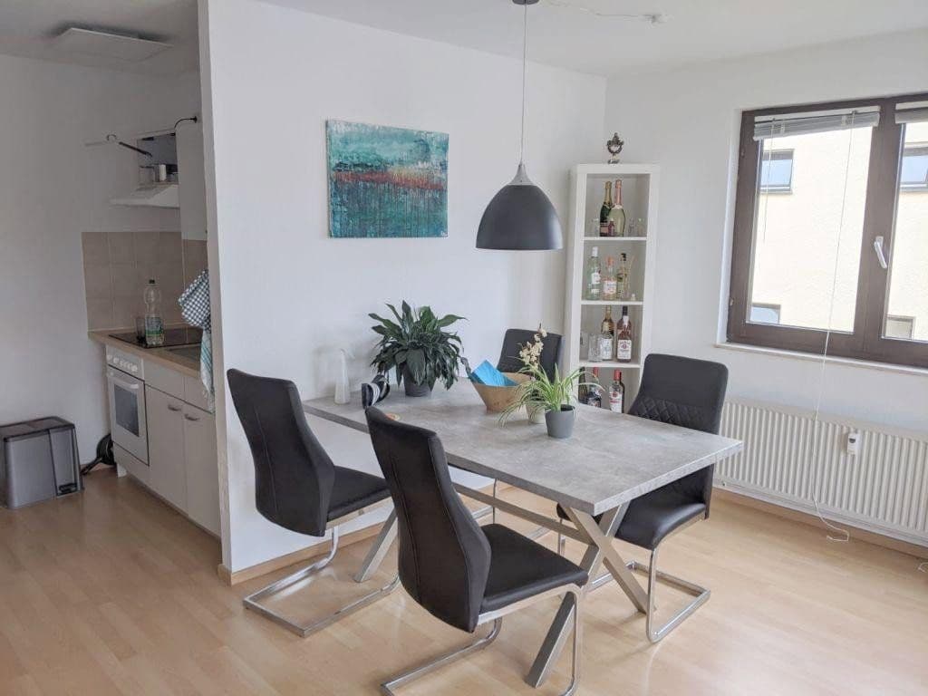 Pronájem bytu 2+1 59 m², Heilbronn, Bádensko-Württembersko Pronájem bytu 2+1 59 m², Heilbronn, Bádensko-Württembersko