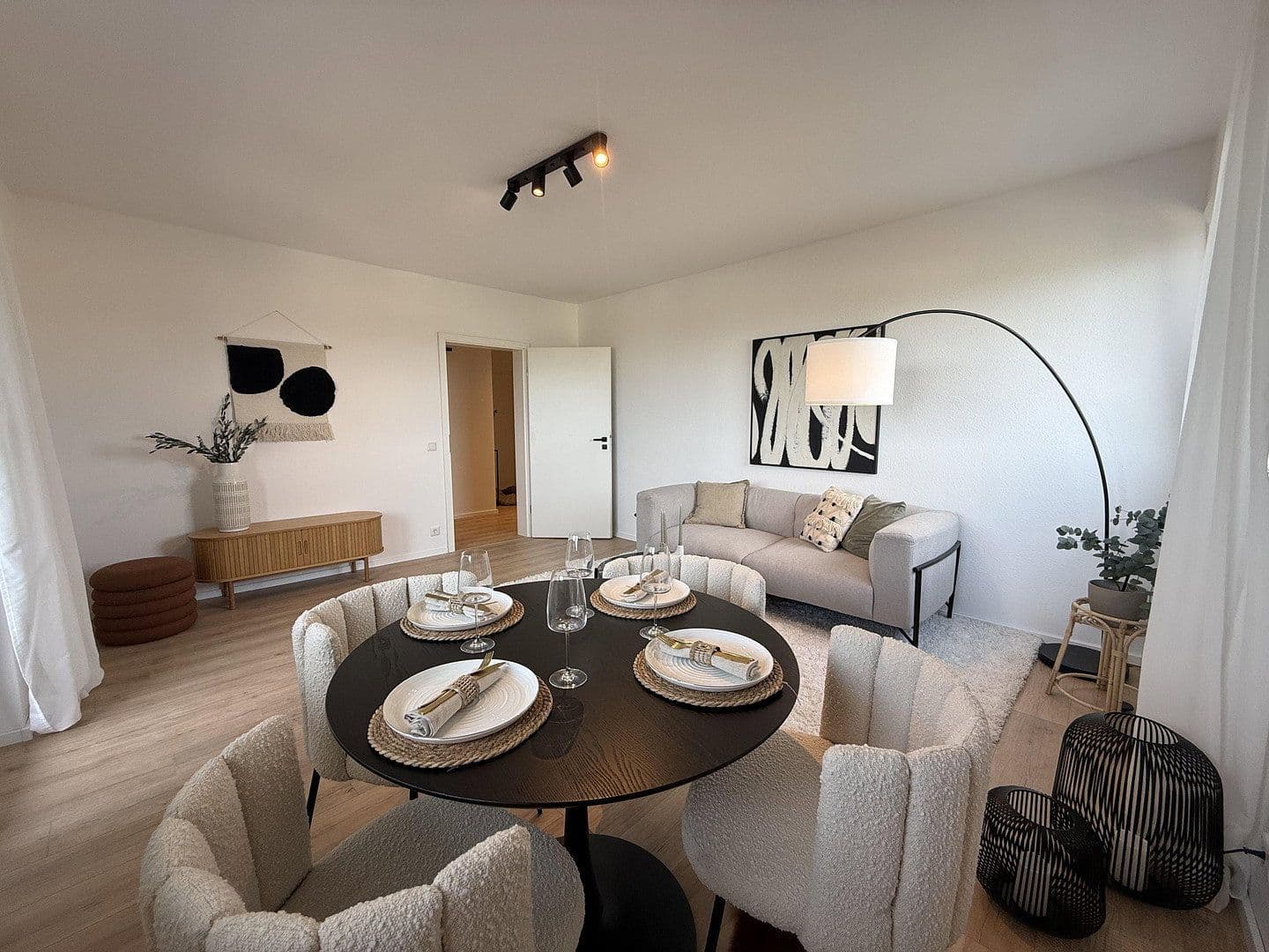 Prodej bytu 2+1 72 m², Schweinfurt, Bavorsko Prodej bytu 2+1 72 m², Schweinfurt, Bavorsko