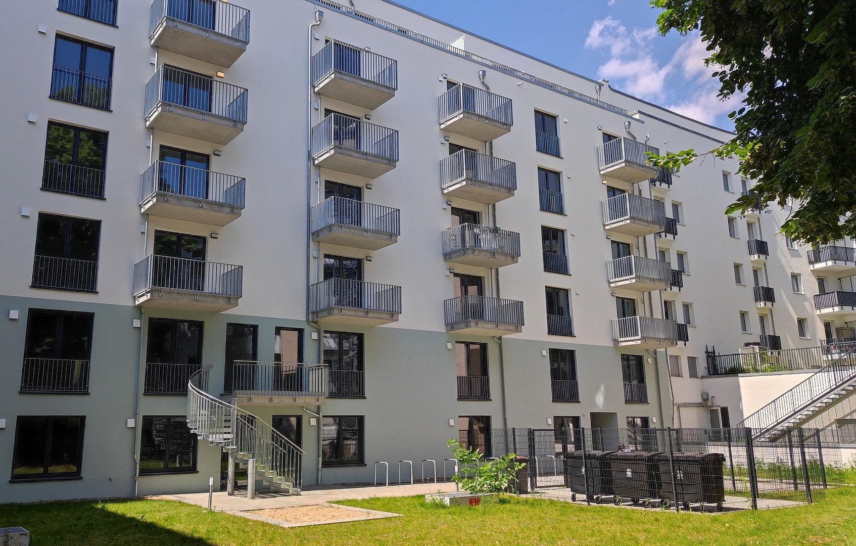 Pronájem bytu 1+1 35 m², Rembrandtstr. 21, Berlin, Berlín Pronájem bytu 1+1 35 m², Rembrandtstr. 21, Berlin, Berlín