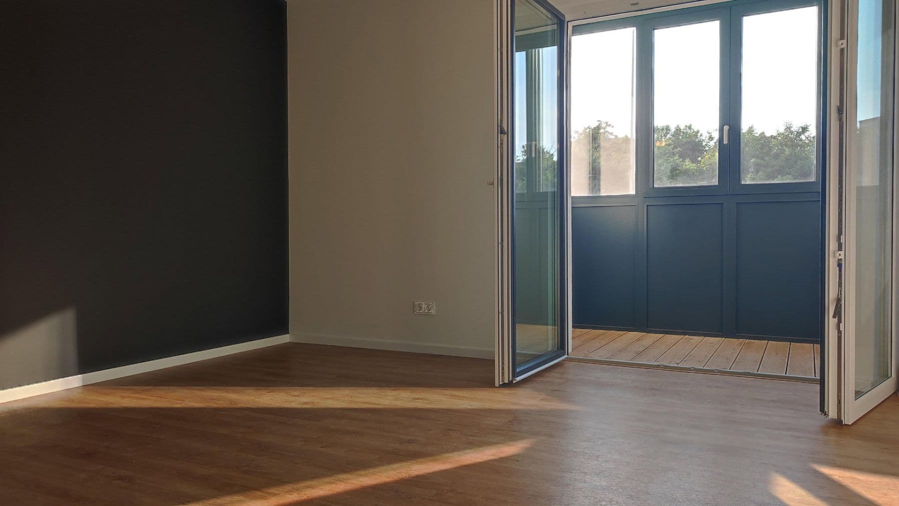 Pronájem bytu 1+1 35 m², Rembrandtstr. 21, Berlin, Berlín Pronájem bytu 1+1 35 m², Rembrandtstr. 21, Berlin, Berlín