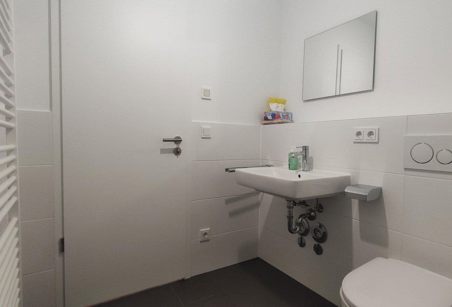 Pronájem bytu 1+1 35 m², Rembrandtstr. 21, Berlin, Berlín Pronájem bytu 1+1 35 m², Rembrandtstr. 21, Berlin, Berlín