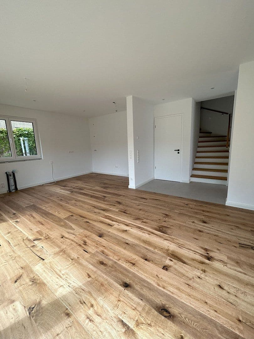 Pronájem domu 120 m², pozemek 318 m², Kalvslohreystraße 26, Hamburg, Hamburg Pronájem domu 120 m², pozemek 318 m², Kalvslohreystraße 26, Hamburg, Hamburg