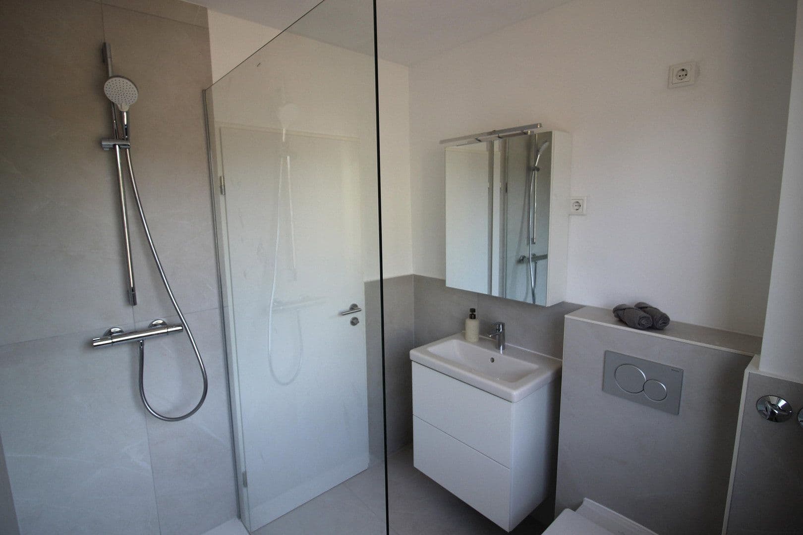 Pronájem bytu 2+1 62 m², Sportplatzstraße, Köln, Severní Porýní-Vestfálsko Pronájem bytu 2+1 62 m², Sportplatzstraße, Köln, Severní Porýní-Vestfálsko