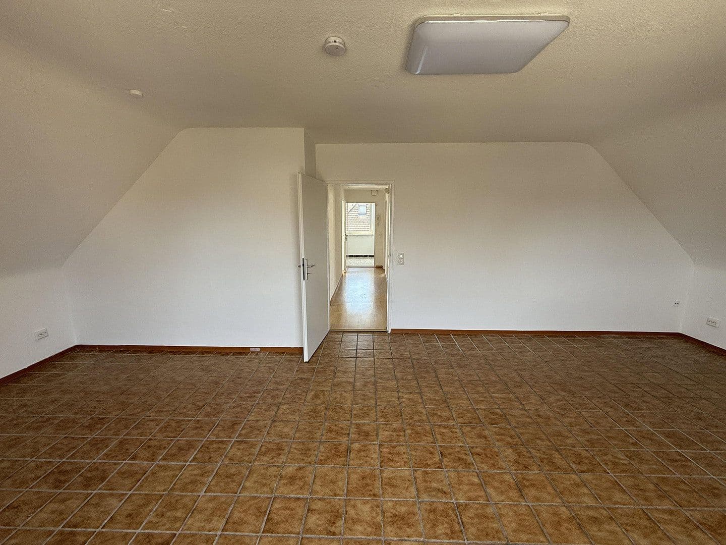 Pronájem bytu 3+1 75 m², Hanau, Hessen Pronájem bytu 3+1 75 m², Hanau, Hessen