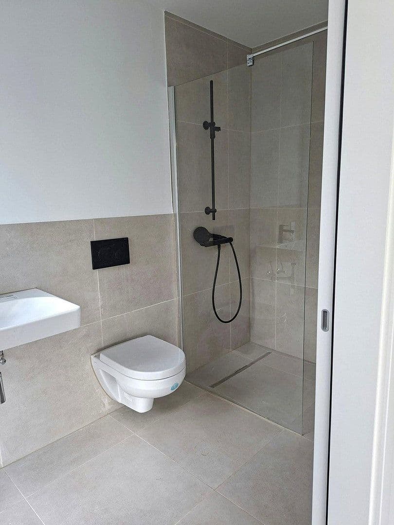 Prodej bytu 3+kk 127 m², Pinneberger Straße 140, Wedel, Šlesvicko-Holštýnsko Prodej bytu 3+kk 127 m², Pinneberger Straße 140, Wedel, Šlesvicko-Holštýnsko