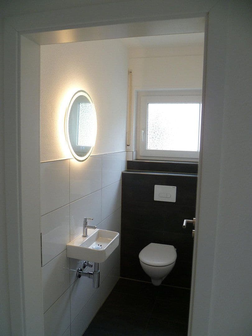 Pronájem bytu 3+1 100 m², Wippenbacherstr. 31, Ortenberg, Hessen Pronájem bytu 3+1 100 m², Wippenbacherstr. 31, Ortenberg, Hessen