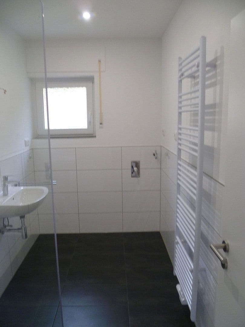 Pronájem bytu 3+1 100 m², Wippenbacherstr. 31, Ortenberg, Hessen Pronájem bytu 3+1 100 m², Wippenbacherstr. 31, Ortenberg, Hessen