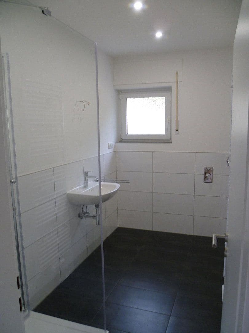 Pronájem bytu 3+1 100 m², Wippenbacherstr. 31, Ortenberg, Hessen Pronájem bytu 3+1 100 m², Wippenbacherstr. 31, Ortenberg, Hessen