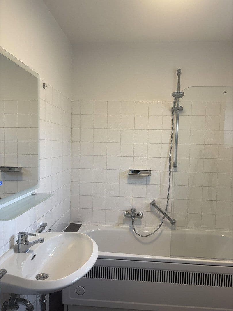 Pronájem domu 70 m², pozemek 100 m², Am Wolfshof 4a, Bad Honnef, Severní Porýní-Vestfálsko Pronájem domu 70 m², pozemek 100 m², Am Wolfshof 4a, Bad Honnef, Severní Porýní-Vestfálsko