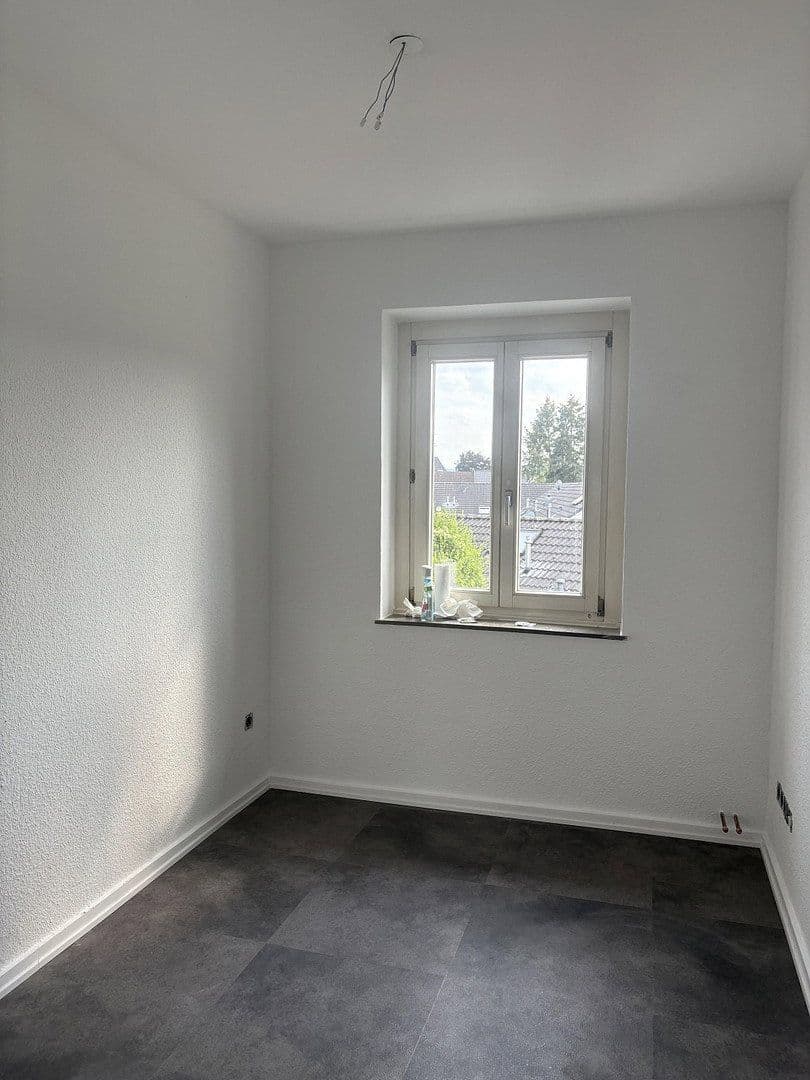 Pronájem domu 70 m², pozemek 100 m², Am Wolfshof 4a, Bad Honnef, Severní Porýní-Vestfálsko Pronájem domu 70 m², pozemek 100 m², Am Wolfshof 4a, Bad Honnef, Severní Porýní-Vestfálsko
