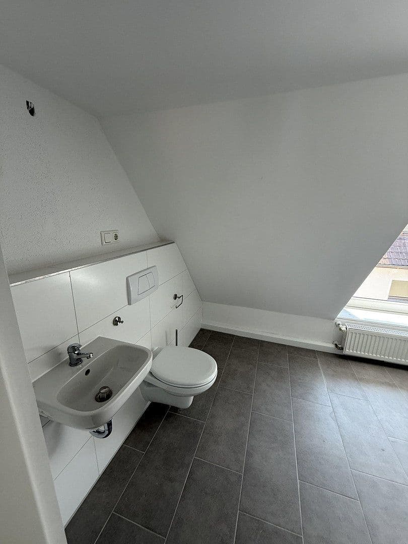 Pronájem bytu 5+1 147 m², Hermannstraße, Lauf an der Pegnitz, Bavorsko Pronájem bytu 5+1 147 m², Hermannstraße, Lauf an der Pegnitz, Bavorsko