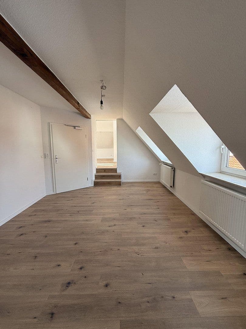 Pronájem bytu 5+1 147 m², Hermannstraße, Lauf an der Pegnitz, Bavorsko Pronájem bytu 5+1 147 m², Hermannstraße, Lauf an der Pegnitz, Bavorsko