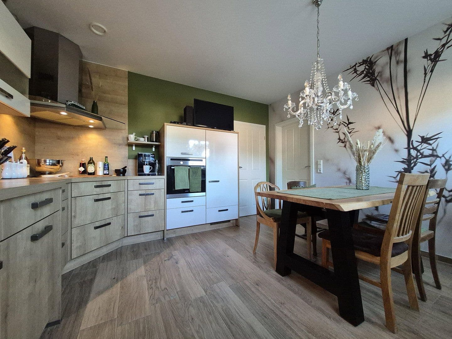 Prodej domu 122 m², pozemek 331 m², Aurich, Dolní Sasko Prodej domu 122 m², pozemek 331 m², Aurich, Dolní Sasko