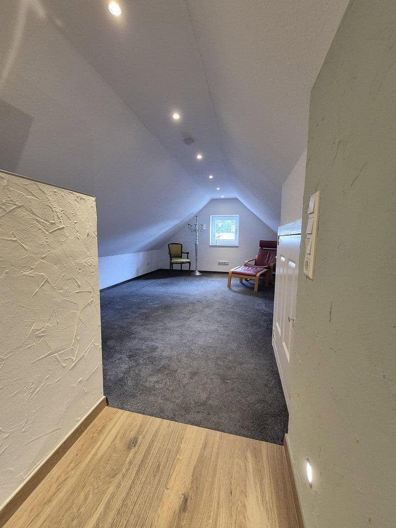 Prodej domu 122 m², pozemek 331 m², Aurich, Dolní Sasko Prodej domu 122 m², pozemek 331 m², Aurich, Dolní Sasko