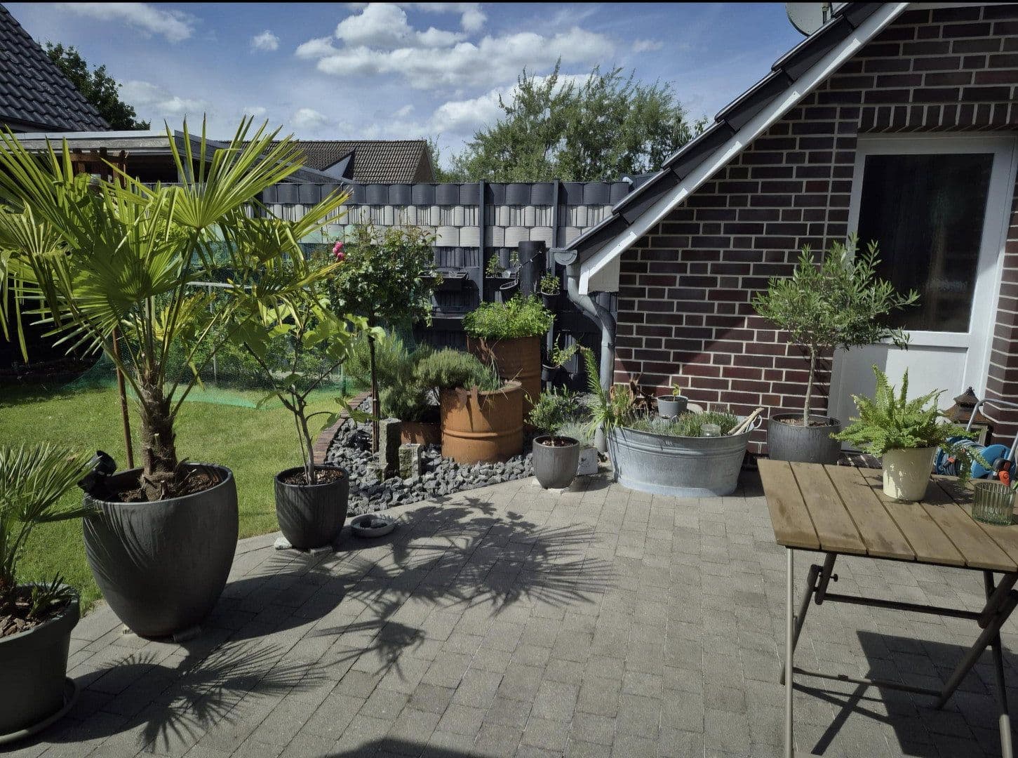 Prodej domu 122 m², pozemek 331 m², Aurich, Dolní Sasko Prodej domu 122 m², pozemek 331 m², Aurich, Dolní Sasko