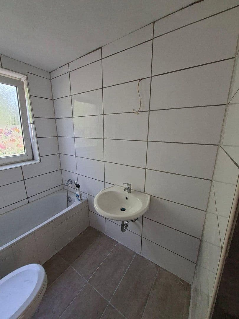 Pronájem bytu 4+1 90 m², Großkrotzenburg, Hessen Pronájem bytu 4+1 90 m², Großkrotzenburg, Hessen