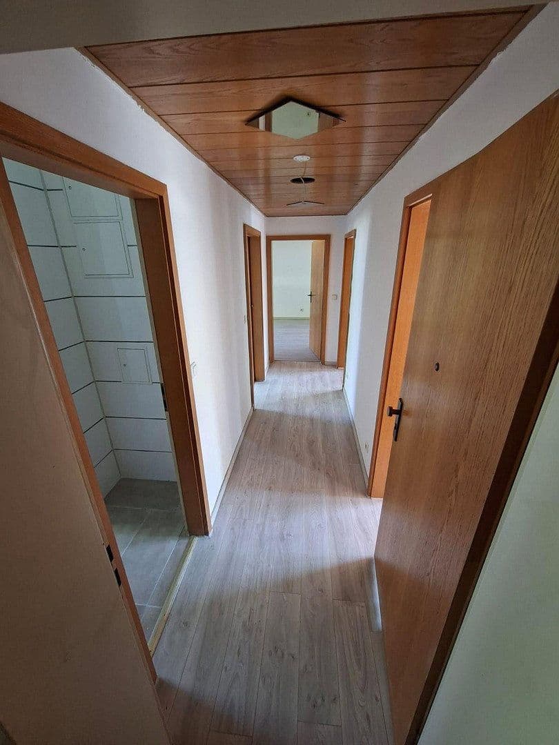 Pronájem bytu 4+1 90 m², Großkrotzenburg, Hessen Pronájem bytu 4+1 90 m², Großkrotzenburg, Hessen