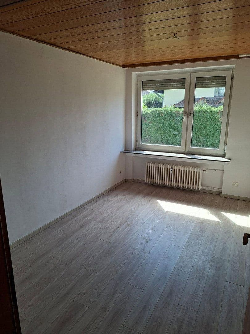 Pronájem bytu 4+1 90 m², Großkrotzenburg, Hessen Pronájem bytu 4+1 90 m², Großkrotzenburg, Hessen