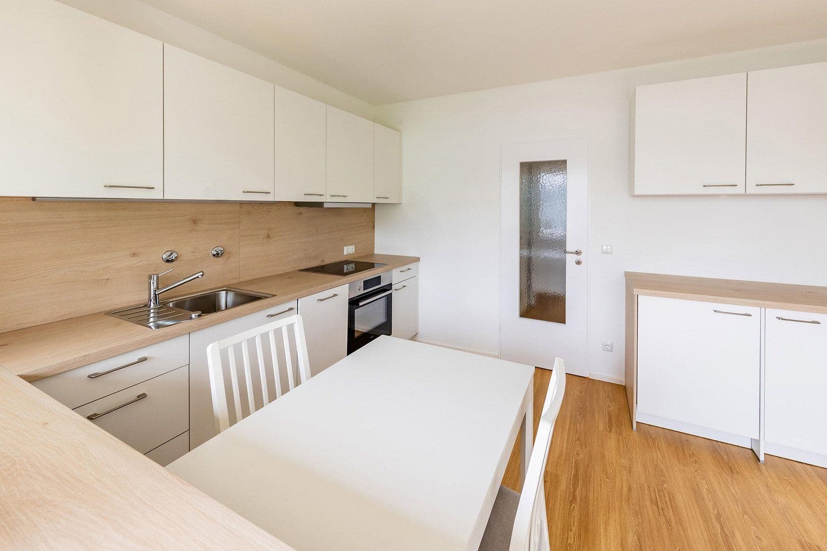 Pronájem bytu 1+1 38 m², Eskilstunastraße 35, Erlangen, Bavorsko Pronájem bytu 1+1 38 m², Eskilstunastraße 35, Erlangen, Bavorsko