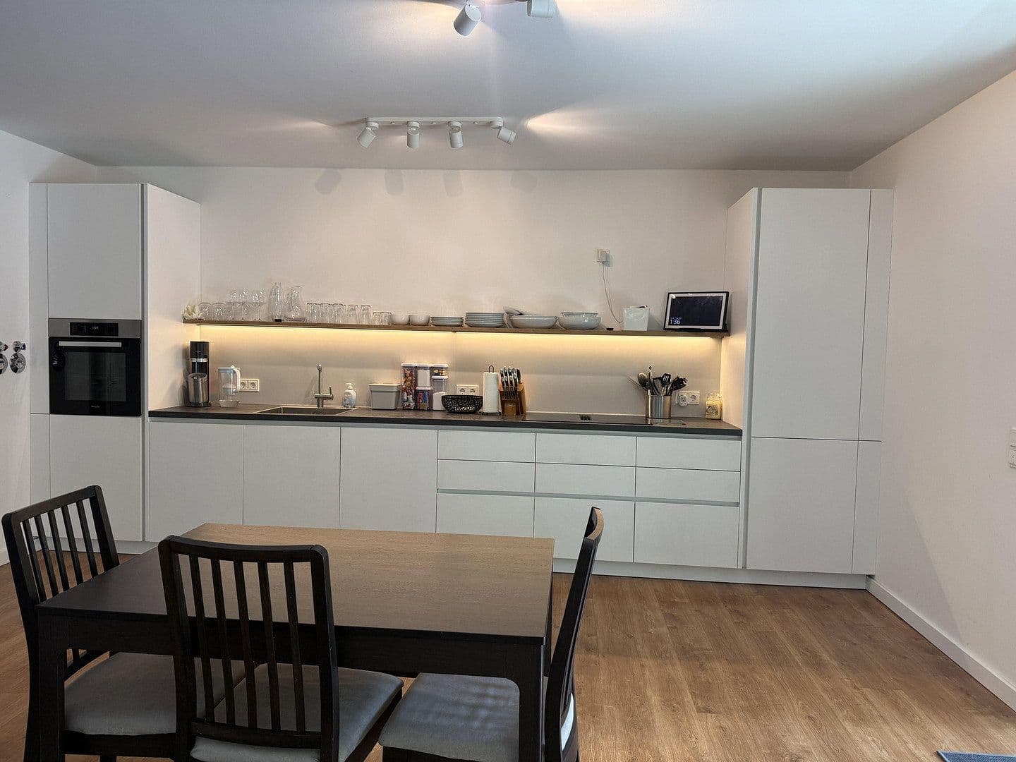 Pronájem bytu 4+1 149 m², Uhlenhorster Weg 31A, Hamburg, Hamburg Pronájem bytu 4+1 149 m², Uhlenhorster Weg 31A, Hamburg, Hamburg