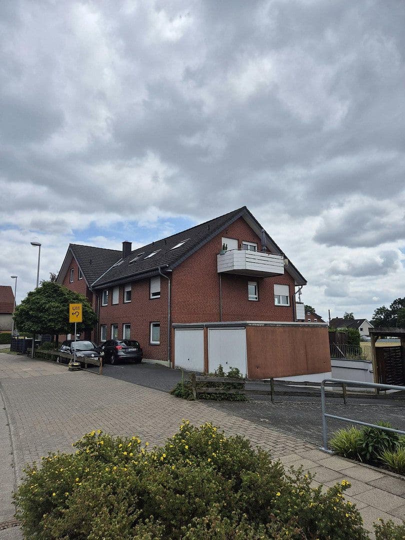 Pronájem bytu 3+1 71 m², Bielefeld, Severní Porýní-Vestfálsko Pronájem bytu 3+1 71 m², Bielefeld, Severní Porýní-Vestfálsko