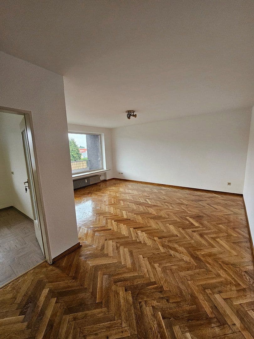 Pronájem bytu 4+1 100 m², Oststraße 4, Hilden, Severní Porýní-Vestfálsko Pronájem bytu 4+1 100 m², Oststraße 4, Hilden, Severní Porýní-Vestfálsko