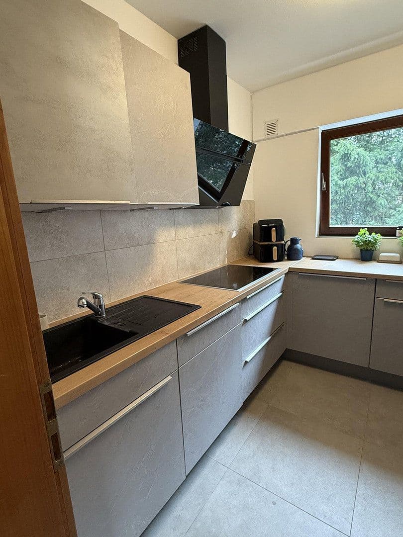 Pronájem bytu 3+kk 100 m², Köln, Severní Porýní-Vestfálsko Pronájem bytu 3+kk 100 m², Köln, Severní Porýní-Vestfálsko