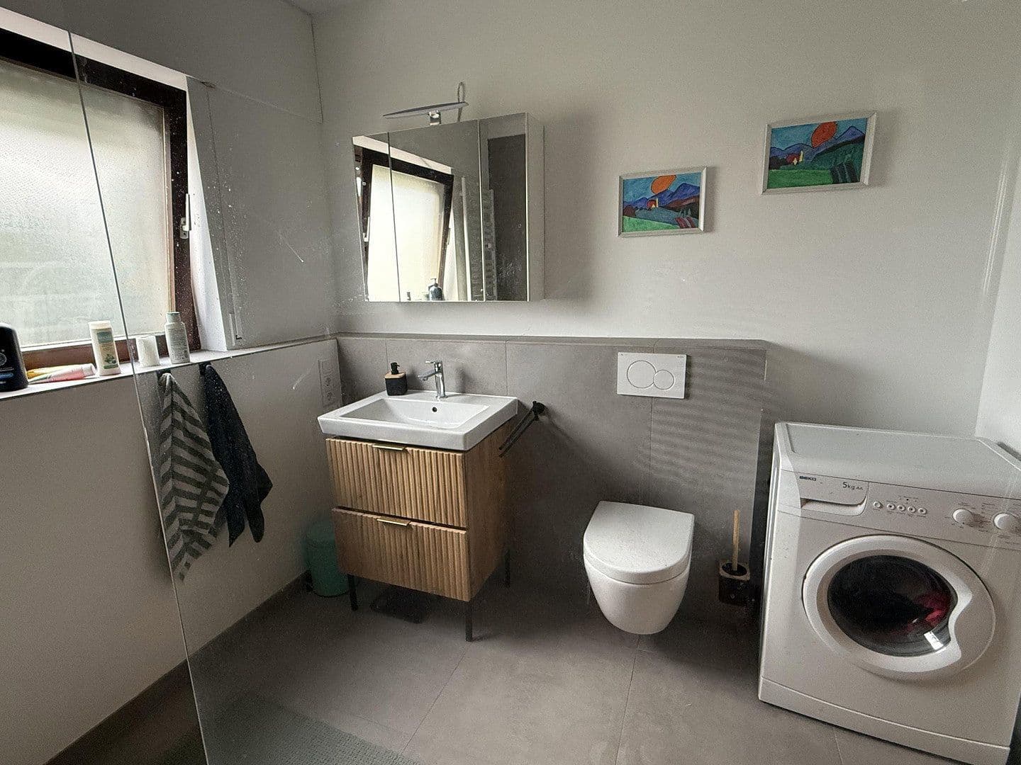 Pronájem bytu 3+kk 100 m², Köln, Severní Porýní-Vestfálsko Pronájem bytu 3+kk 100 m², Köln, Severní Porýní-Vestfálsko