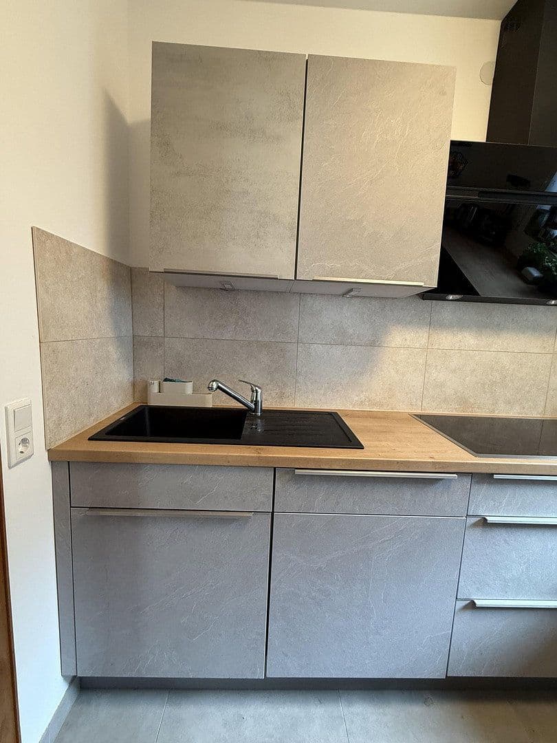 Pronájem bytu 3+kk 100 m², Köln, Severní Porýní-Vestfálsko Pronájem bytu 3+kk 100 m², Köln, Severní Porýní-Vestfálsko
