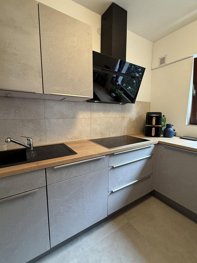 Pronájem bytu 3+kk 100 m², Köln, Severní Porýní-Vestfálsko Pronájem bytu 3+kk 100 m², Köln, Severní Porýní-Vestfálsko