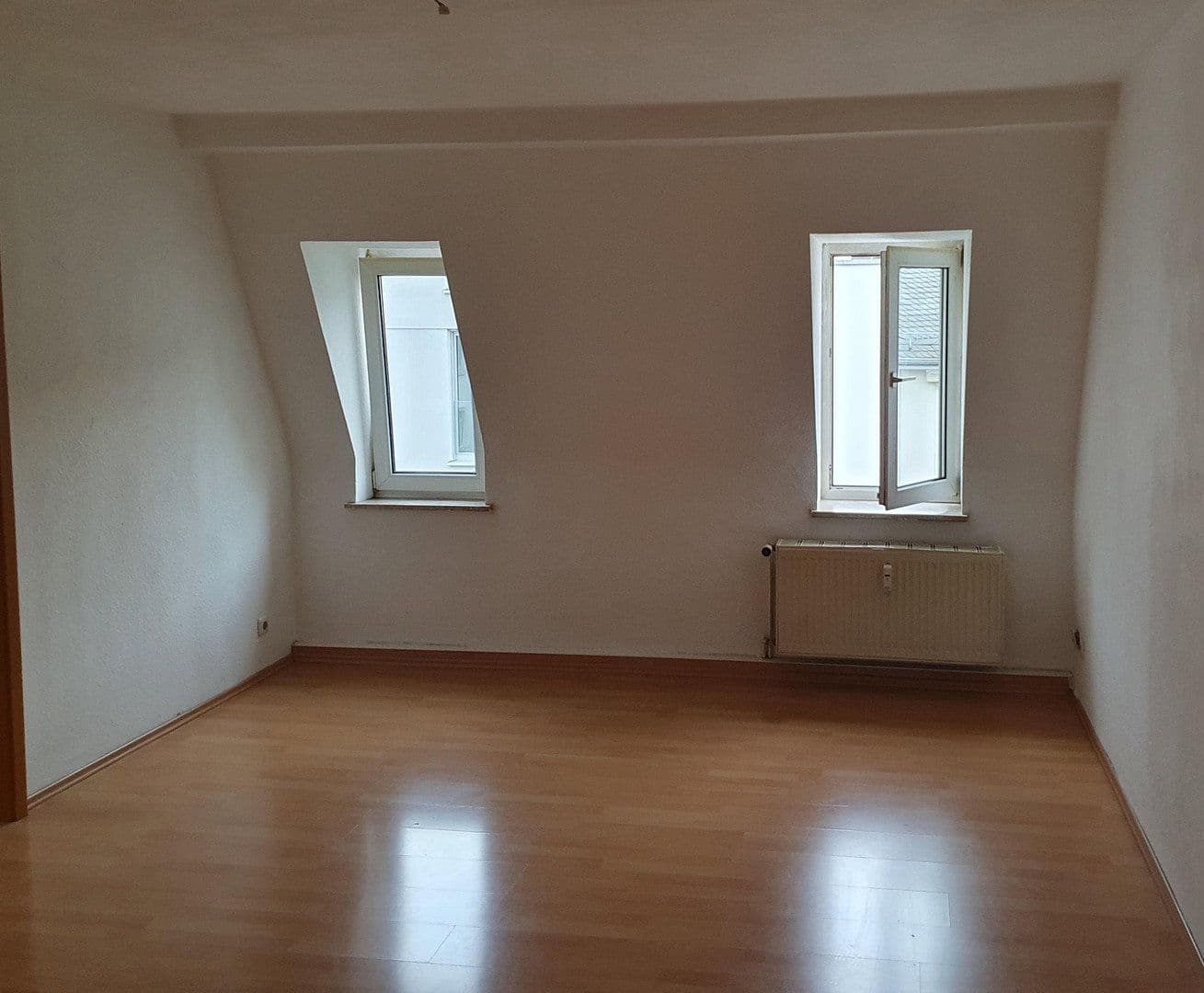 Prodej bytu 2+1 69 m², Buchenstraße 22, Dresden, Sasko Prodej bytu 2+1 69 m², Buchenstraße 22, Dresden, Sasko