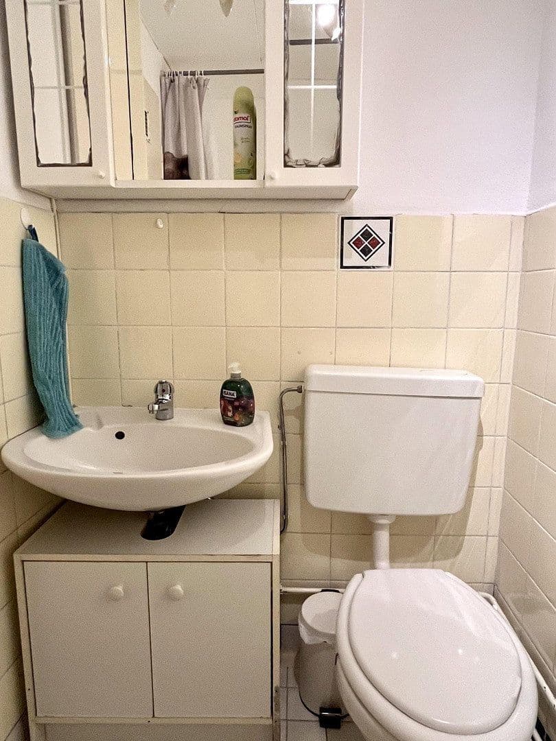 Pronájem bytu 2+1 47 m², Frankenallee 201, Frankfurt a. M., Hessen Pronájem bytu 2+1 47 m², Frankenallee 201, Frankfurt a. M., Hessen