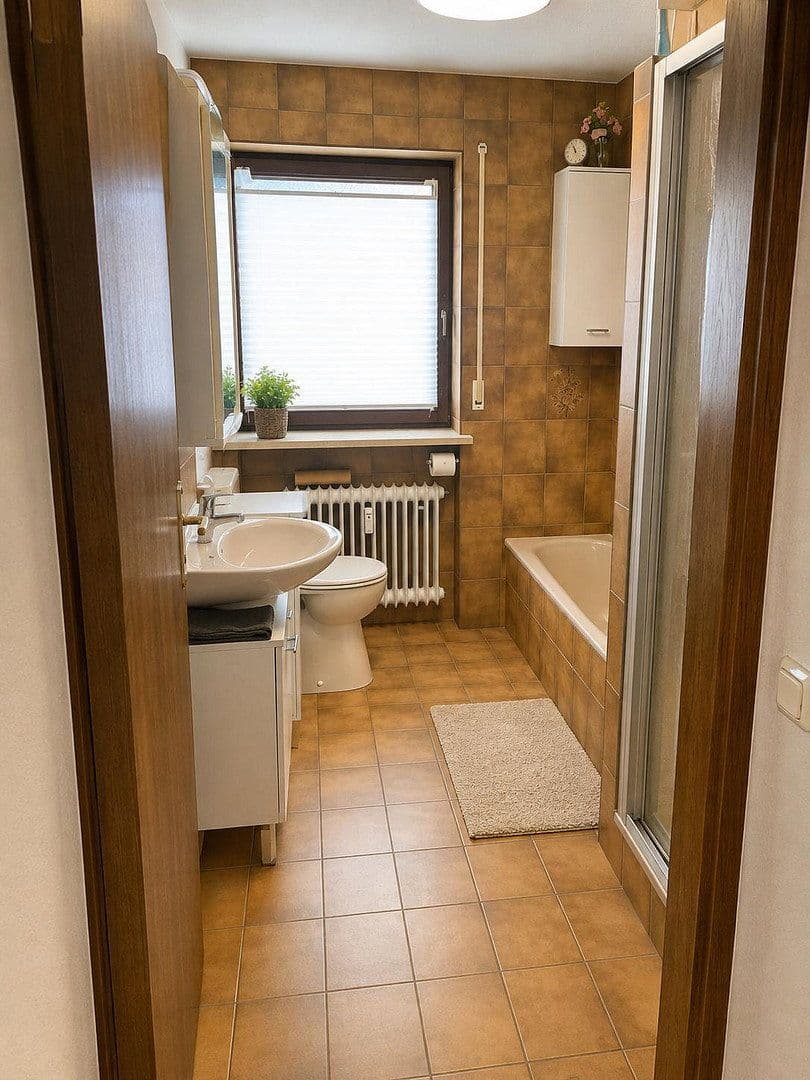 Prodej bytu 2+1 61 m², Ulmenweg 1, Stephanskirchen, Bavorsko Prodej bytu 2+1 61 m², Ulmenweg 1, Stephanskirchen, Bavorsko
